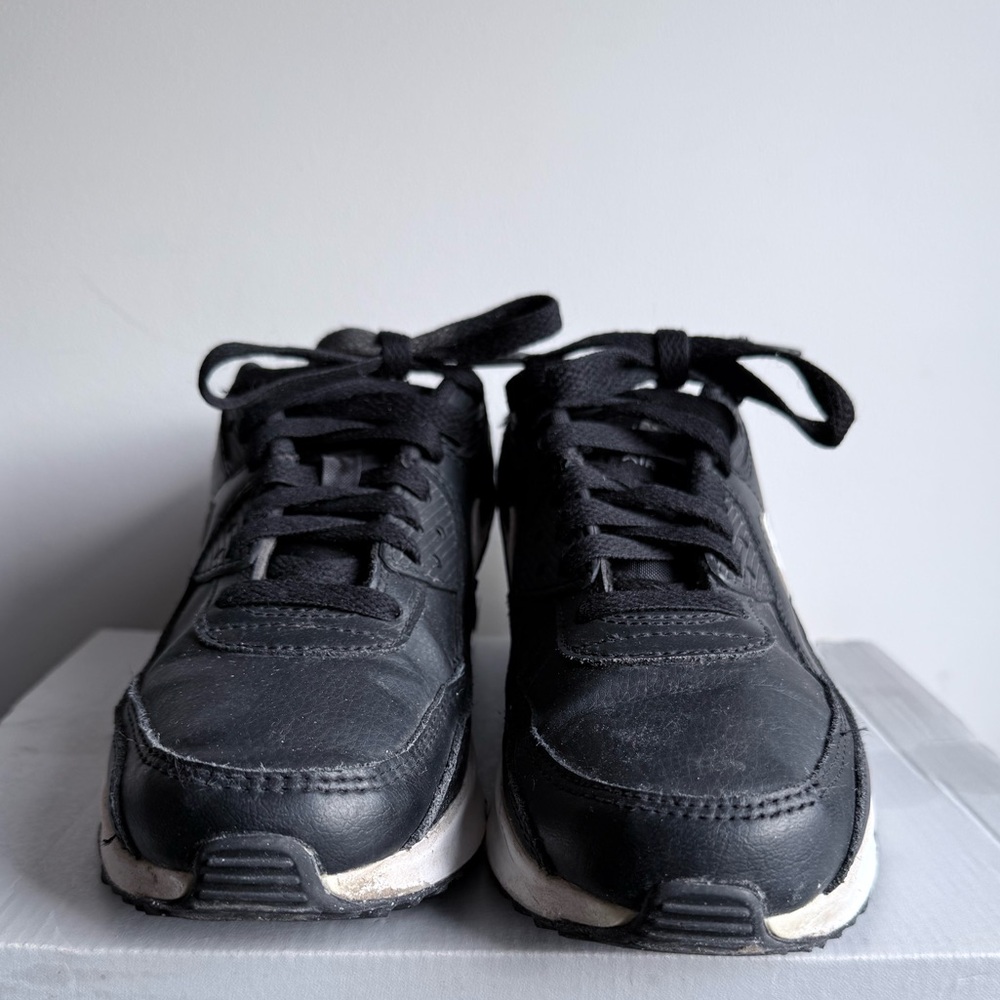 Nike Air Max 90 Black White Sneakers Youth 4Y / Womens 5.5